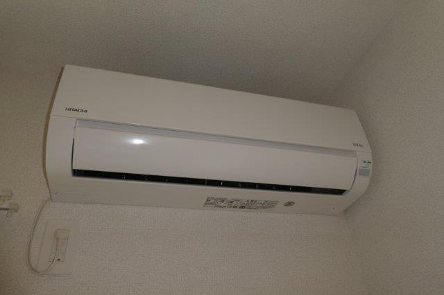 グリーンコテージの設備|エアコン（洋室）