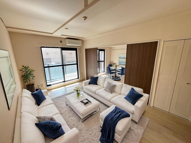 ボヌール河本の外観