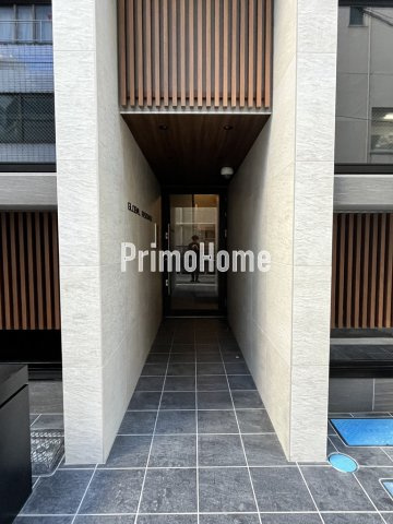 グローバルレジデンスのエントランス