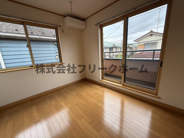 小金井市中町２丁目の一戸建ての寝室