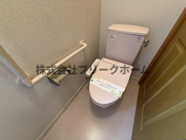 小金井市中町２丁目の一戸建てのトイレ