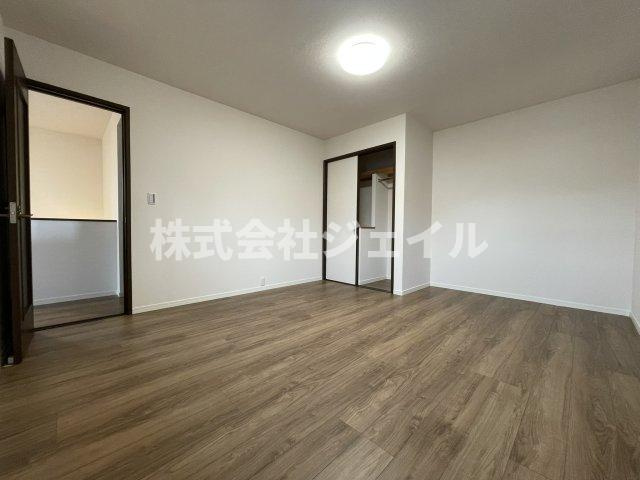 「中古戸建　三田市つつじが丘北４丁目」の洋室