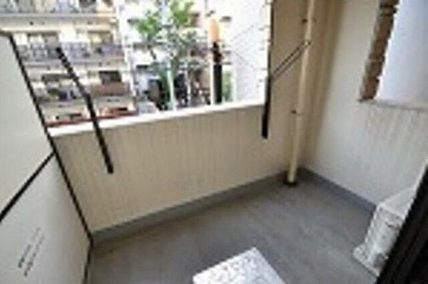 Atoll-Kのバルコニー