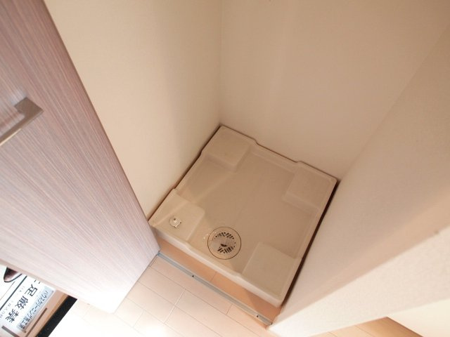 ライジングコート岸里玉出駅前の洗面所