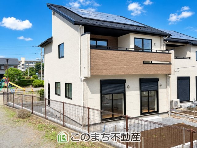 ブルーミングガーデン宇都宮市五代2丁目の外観|ソーラーパネルご用意しています。