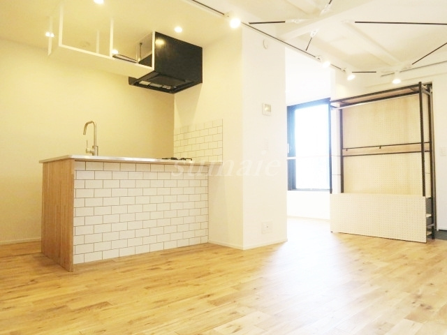 ａ-ｓｔｏｎｅ東十条の居間・リビング|角部屋です♪