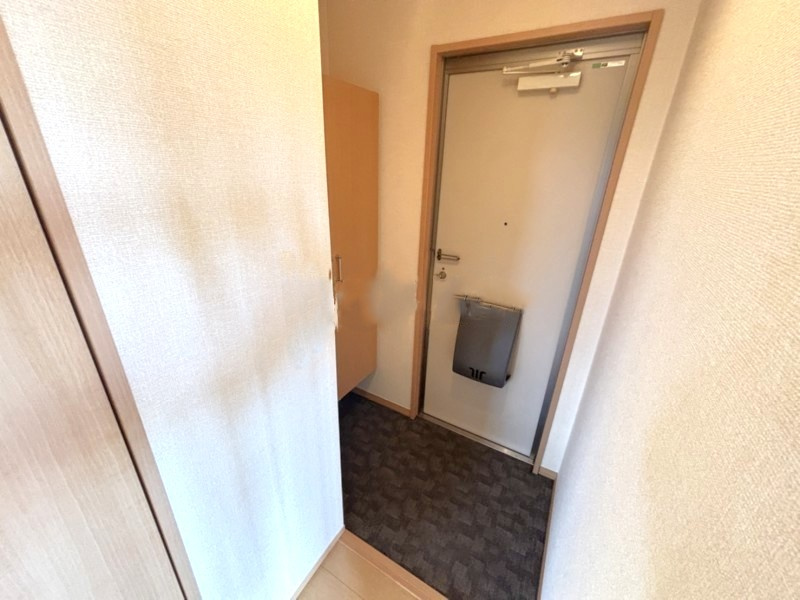 バッキンガムパレス【キャッシュバック対象】の玄関|落ち着いた玄関です