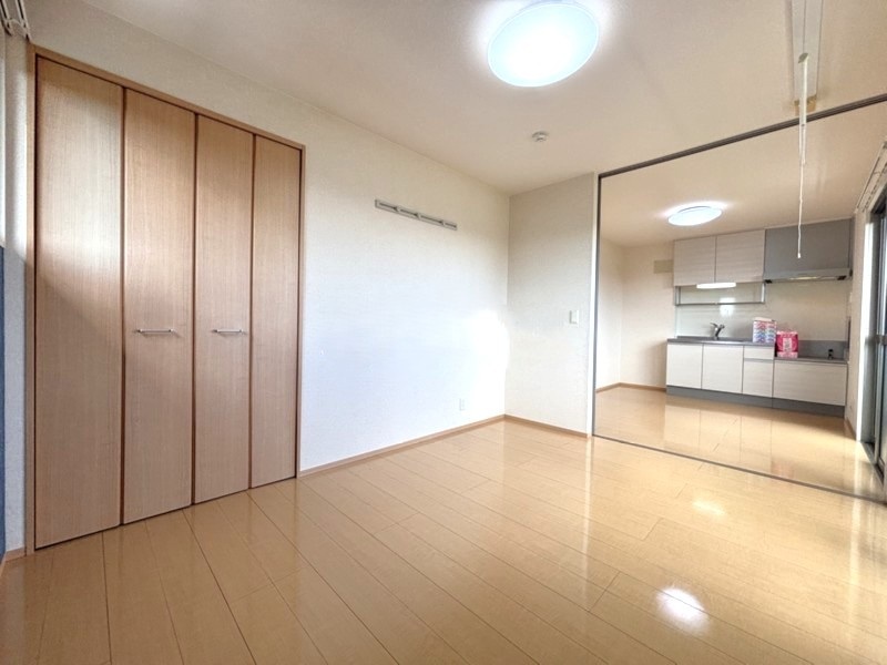 バッキンガムパレス【キャッシュバック対象】の居間・リビング|ゆったり過ごせる居間です