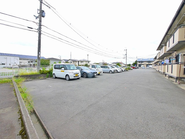 ヴァン・ヴェールⅠパートⅡの駐車場|駐車場があります