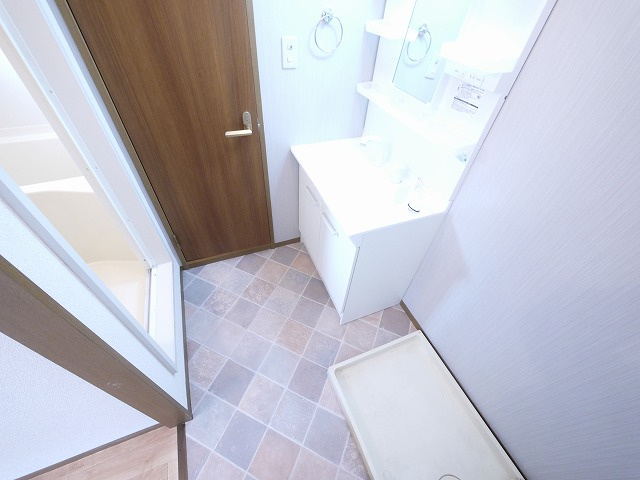 ヴァン・ヴェールⅠパートⅡの洗面所|忙しい朝には欠かせない洗面所です