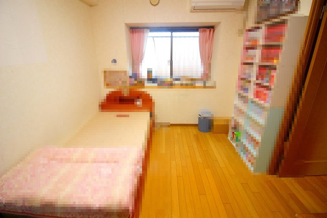 ■□グランドール米子旗ヶ崎□■の内装|洋室6帖になります。
エアコンの設置可能になります。