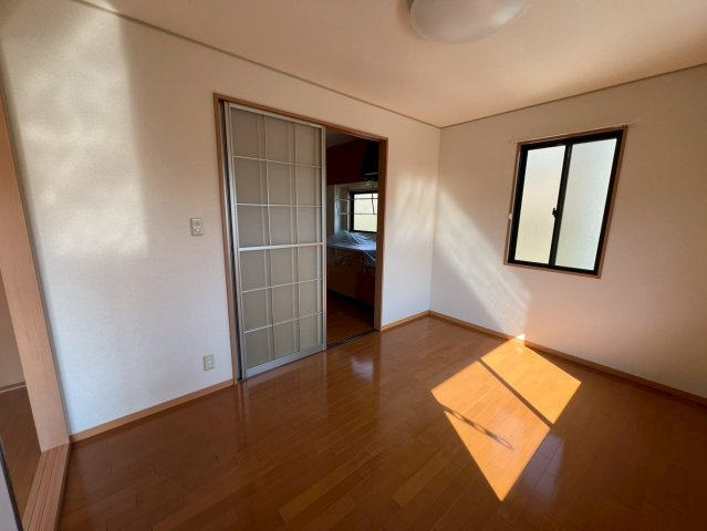 ニューキャピタルⅥの居間・リビング