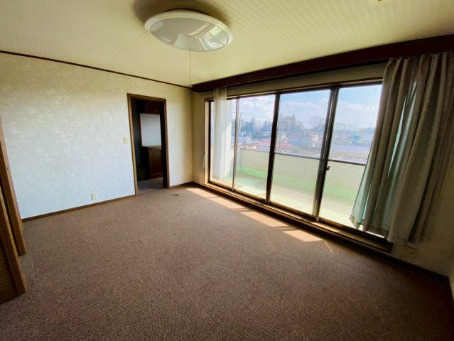 八街ほ　店舗付き住宅の洋室