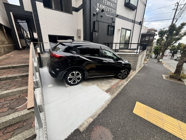 ビタミンテラス上筒井の駐車場