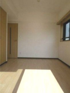 ルーブル神宮前の寝室