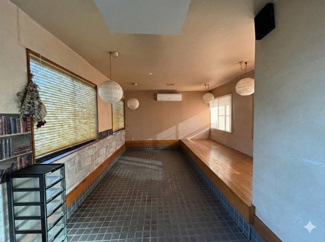 【内装】 | 桜川市真壁町亀熊　貸店舗 | 室内をイメージしやすくするため、一部のお荷物を加工で消去しております。