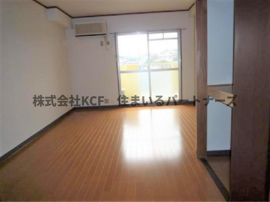 久留米市御井町の賃貸マンションの居間・リビング|ゆったり過ごせるリビングです