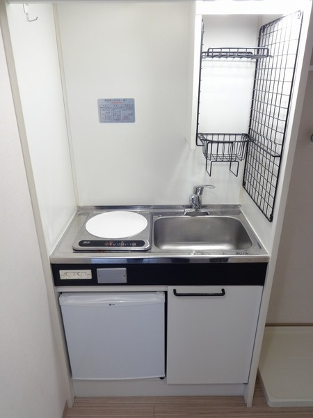 アポーラ中野のキッチン|コンパクトなキッチンで掃除もラクラク