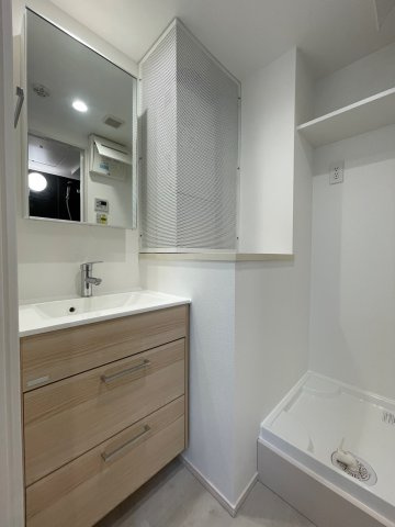 ＧＲＡＮ ＰＡＳＥＯ北新宿の洗面所|脱衣スペースもあります