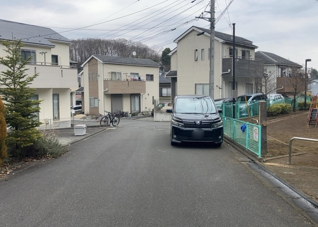 【展望】 | 眺望を気にして物件を探す場合、前面に建物が建っていないか現地で確認しましょう！前面に建物があると景色はもちろん、日当たりや風通しにも影響が出てきます。住んだ時のことを想像しながら現地見学をしましょう。