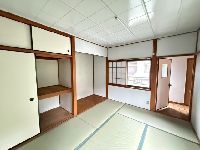 津田東町3丁目戸建の和室|い草の香りが落ち着く素敵な和室です