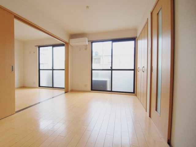 セジュール野北A棟の収納