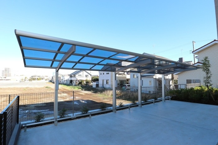 ハイピクチャー　　E棟のエントランス