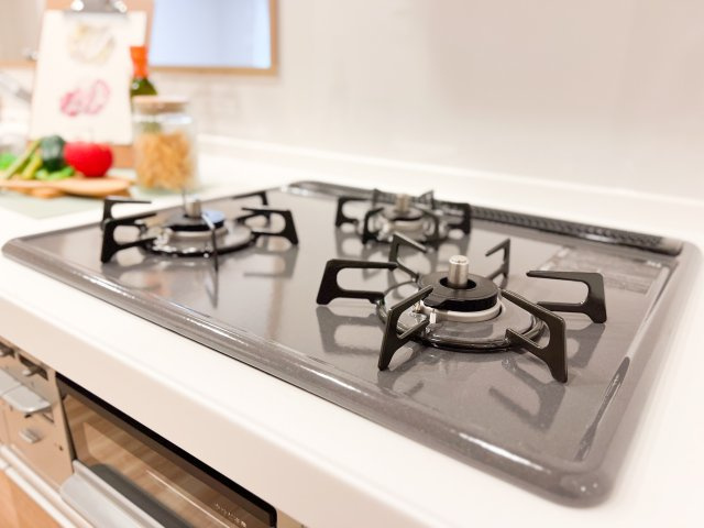 コスモ立川サングレイスの玄関|【Color TV intercom】
◆カラーTVインターホン◆録画機能がついているので、外出時の来客、宅配、防犯でも役立つ便利なインターホンです。