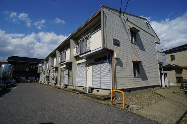 江戸川区本一色３丁目のアパートの外観