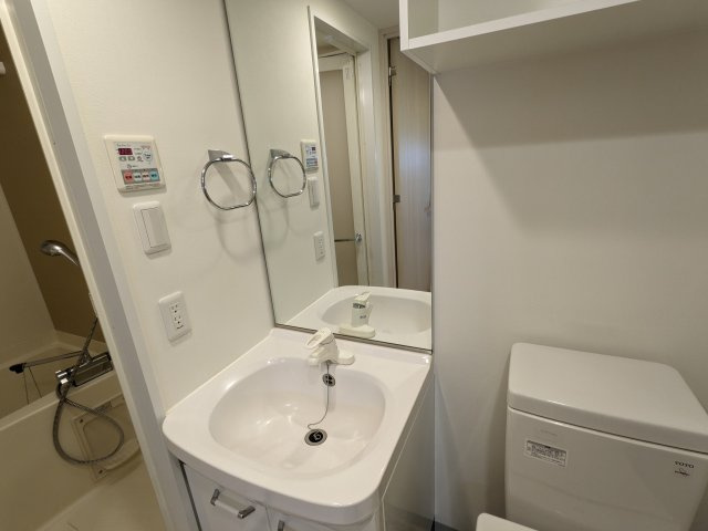 プレミアムキューブ大岡山の洗面所|ゆったりとスペースのある洗面所