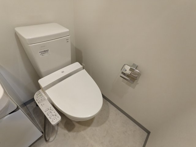 プレミアムキューブ大岡山のトイレ|ゆったりとした空間のトイレです