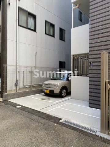 【駐車場】 | クレストタップ神戸湊町ノア