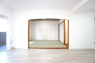 【居間・リビング】 | 【上質リフォーム】アスティア三篠 | 室内（2026年2月17日13：30頃）撮影