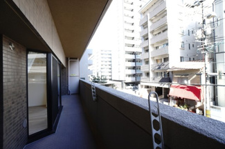 【バルコニー】 | 【上質リフォーム】アスティア三篠 | 現地（2026年2月17日13：30頃）撮影