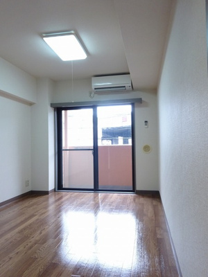 【居間・リビング】 | ライオンズマンション武蔵新城第５