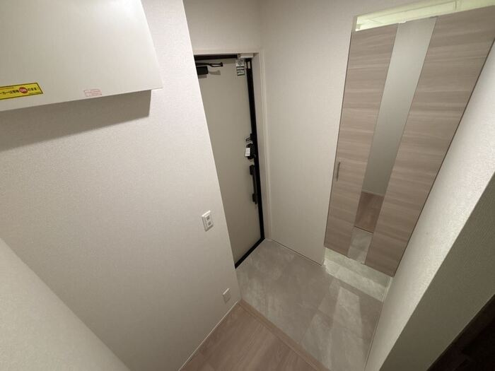 スペチアーレ背戸口の玄関