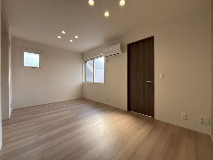 スペチアーレ背戸口の内装