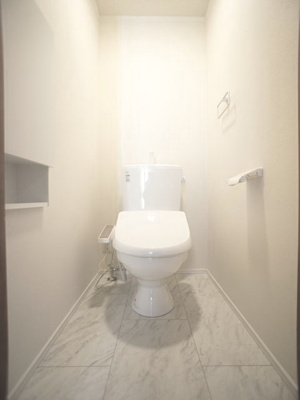 【トイレ】 | パルティーダ | 温水洗浄暖房便座機能付きです♪