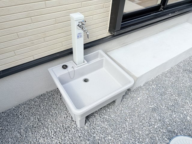 ブルーミングガーデン宇都宮市五代2丁目の設備|便利な外水栓付きで洗車やガーデニングも快適です。