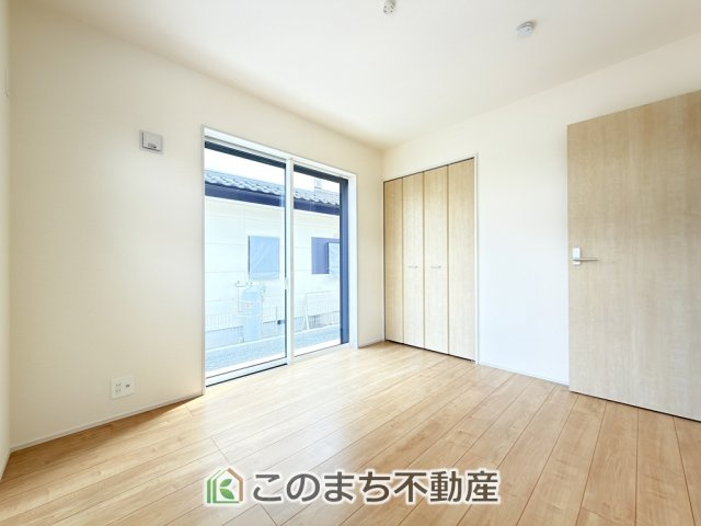 ブルーミングガーデン宇都宮市五代2丁目の洋室|南向きで陽当たりの良い洋室♪風通しもよく快適です☆