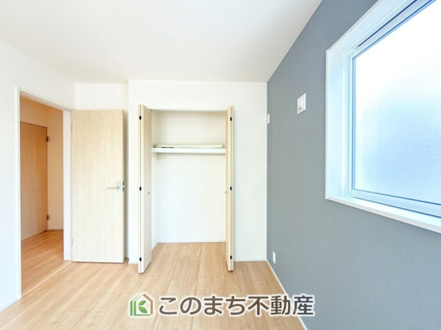 ブルーミングガーデン宇都宮市五代2丁目の収納|各居室に収納付で住みやすさにこだわっています♪