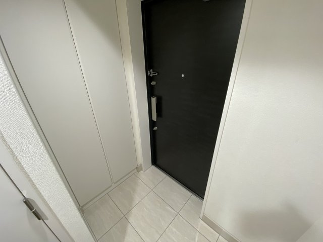 クレストコート西巣鴨の玄関