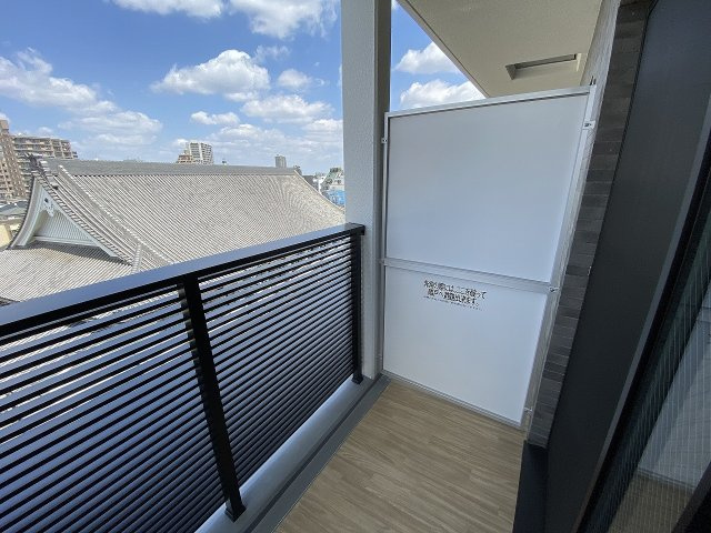 クレストコート西巣鴨のバルコニー
