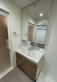 クレストコート西巣鴨の洗面所