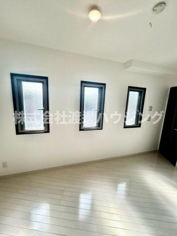 スプリングコート2のその他|窓