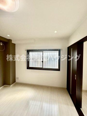 スプリングコート2のその他|窓