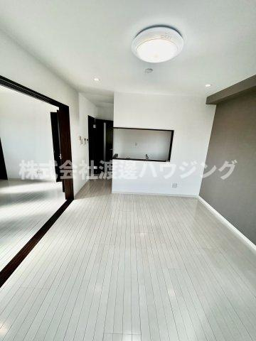 スプリングコート2の居間・リビング