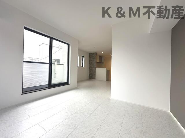 （ＰＥＴ可・Ｐ付）ＳＴＹＬＥ－ＰＡＴＩＯ柏東の居間・リビング|ゆったり過ごせるリビングです