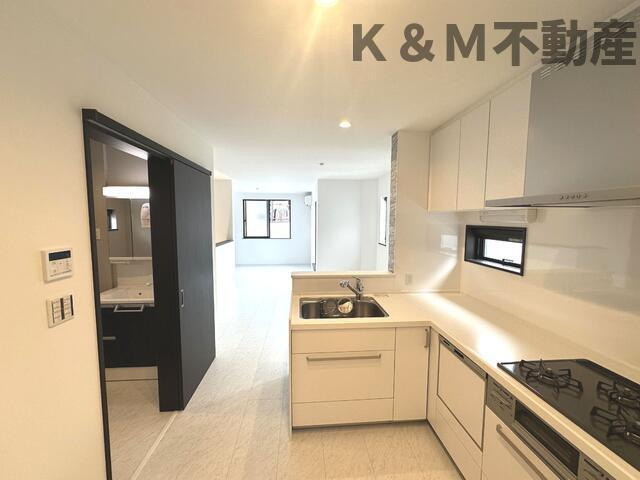 （ＰＥＴ可・Ｐ付）ＳＴＹＬＥ－ＰＡＴＩＯ柏東の内装|明るい色調の室内です