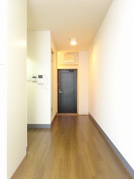 日神パレス新大塚の居間・リビング